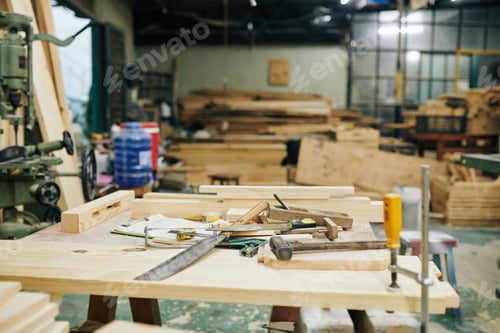 Preview: Workbench with various tools