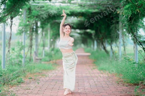 Preview: chinese dancing