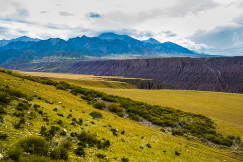 Preview: Beautiful valley