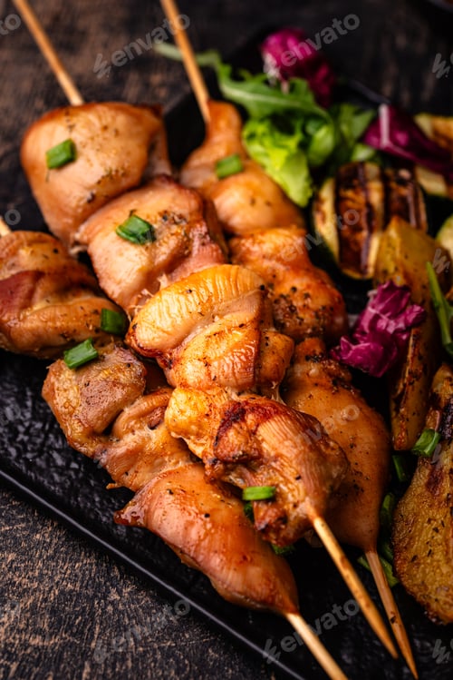 Preview: Chicken skewers kebab with vegetables