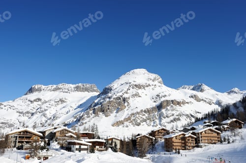 Preview: Mountain ski resort