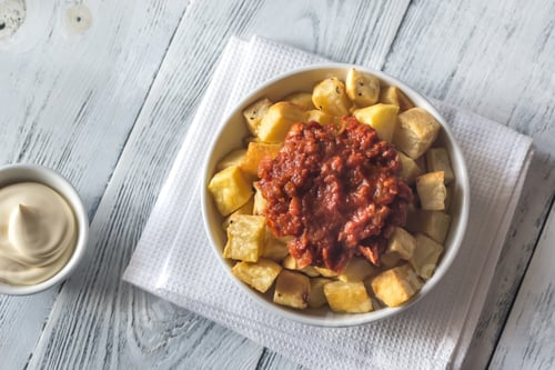 Preview: Portion of patatas bravas with sauces