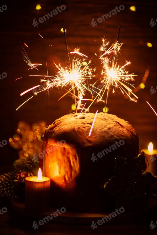 Preview: Typial Itlian panettone and Sparklers