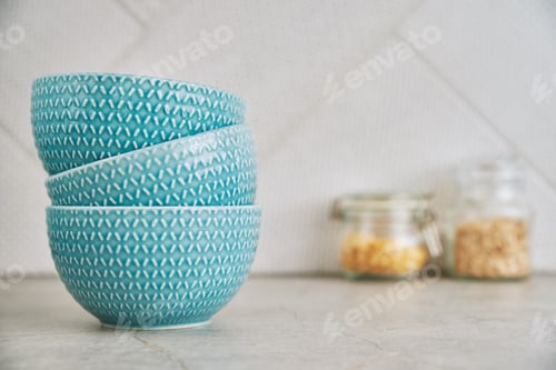 Preview: Three bowls on kitchen table