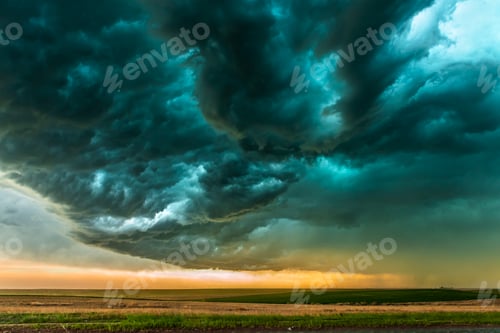 Preview: Storm over field in Oklahoma