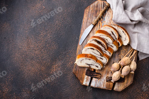 Preview: Sweet bread with poppy seeds