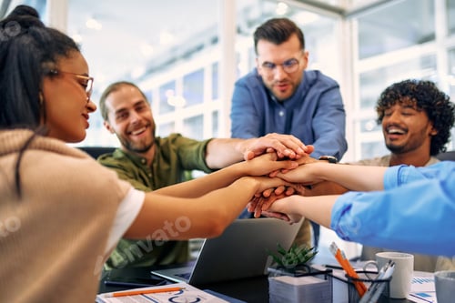 Preview: A group of young freelancers working in a coworking space