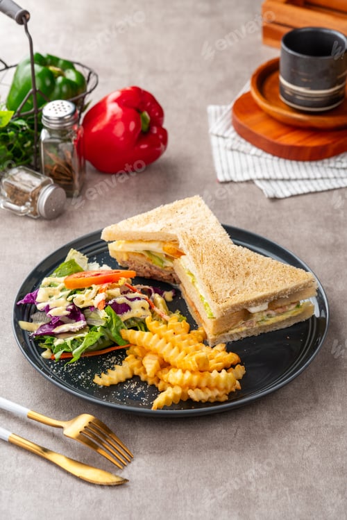 Preview: Tuna sandwich