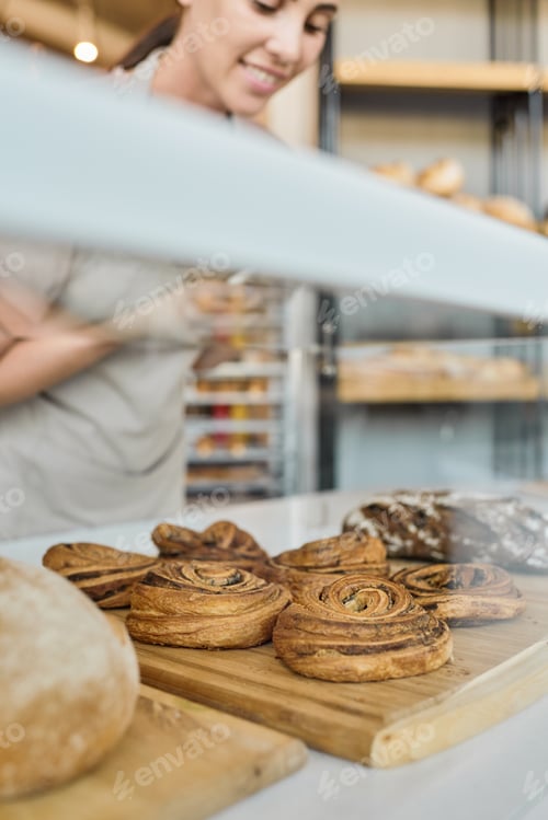 Preview: Display of bakery shop