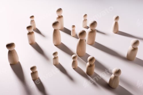 Aperçu: Les groupes de personnes doivent rester séparés pour éviter la contagion, concept d'image symbolique