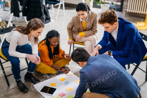 Preview: Business team working in a start-up office