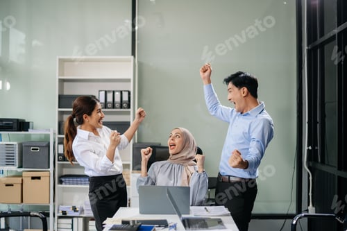 Preview: Those who work hard, win in the conference room new startup project