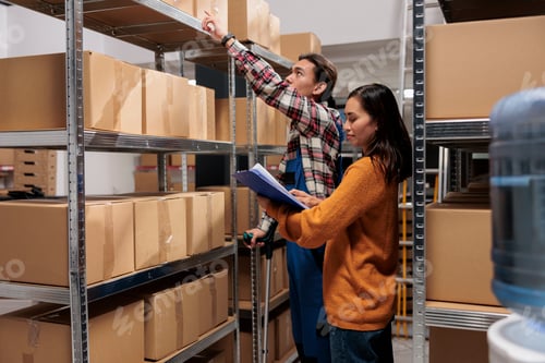 Preview: Warehouse manager coordinating worker picking order in storage room