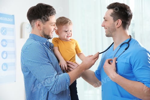 Preview: Father with child visiting doctor in hospital