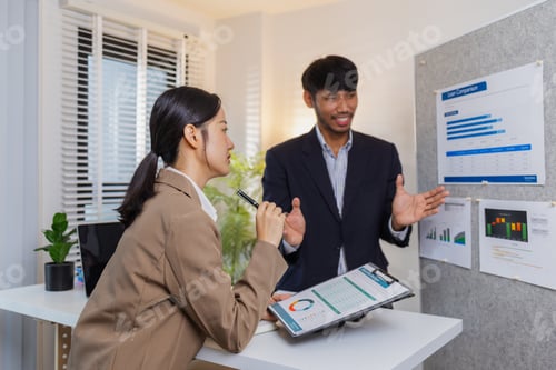 Preview: Business colleagues are engaged in a collaborative discussion