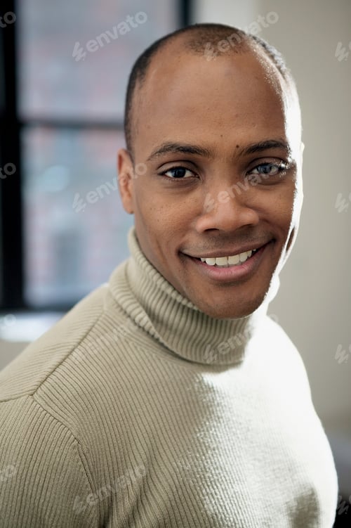 Preview: Portrait of a smiling man
