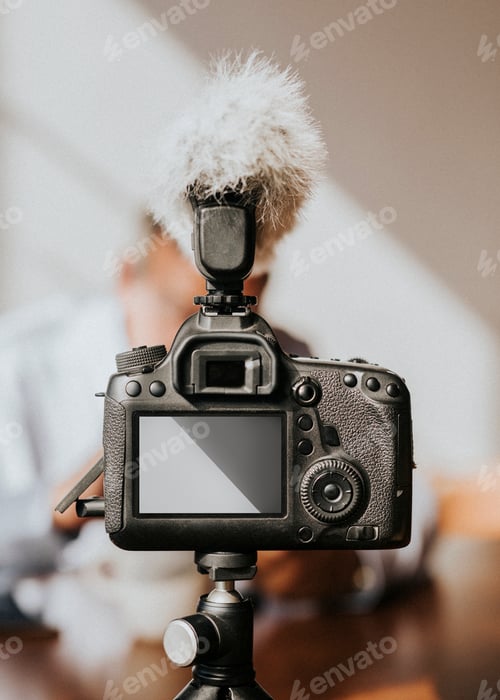 Preview: DSLR on a tripod