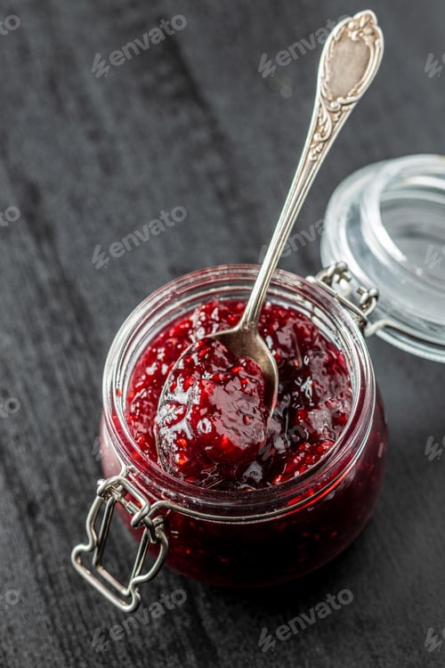 Preview: Sweet raspberry jam.