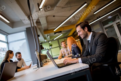 Preview: Business group brainstorming
