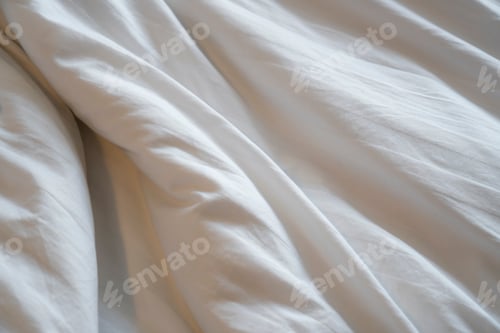 Preview: Bed linen that is crumpled