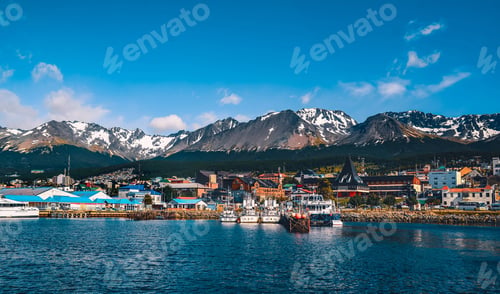 Preview: Ushuaia city view