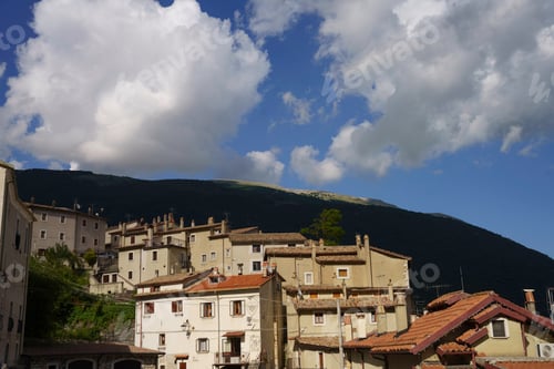 Preview: Villetta Barrea, old village in Abruzzi