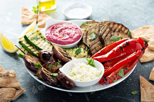 Preview: Grilled vegetables and hummus platter