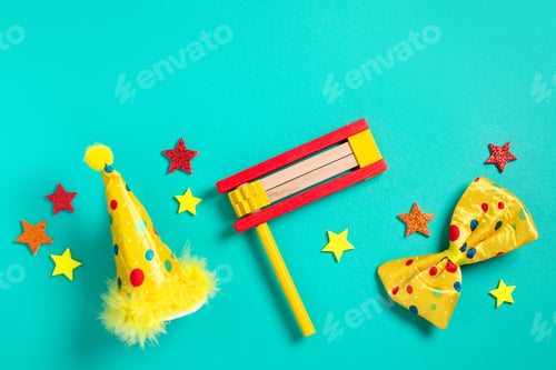 Preview: Purim carnival frame with traditional cookies, costume accessories and decor