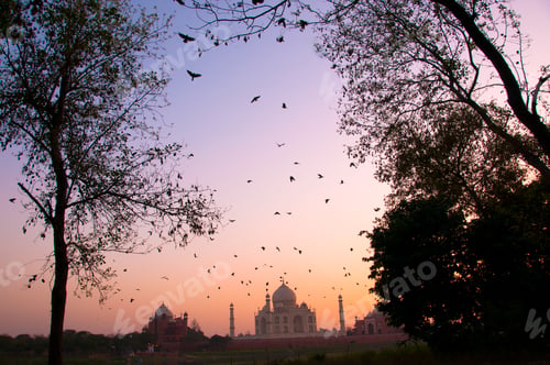 Preview: Taj Mahal scenic sunset view in Agra, India