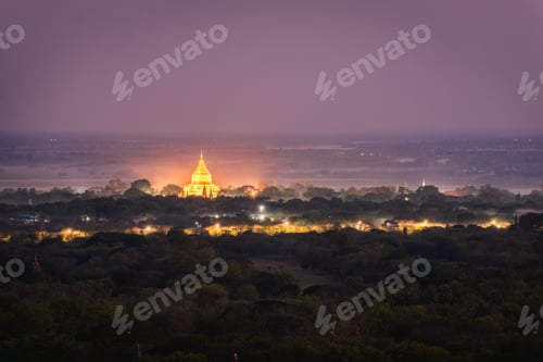 Preview: Temples in Bagan at sunrise, Myanmar