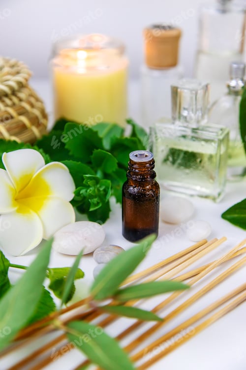 Visualização: Cosméticos de spa de fundo e óleos e ervas. Foco seletivo.