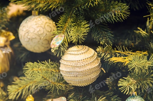 Preview: Christmas tree and decorations
