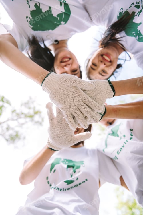 Preview: Volunteer group of diverse asian people joining charity event to showing teamwork spirite