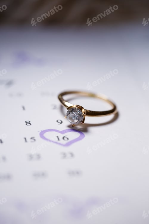 Preview: Gold wedding rings for newlyweds on wedding day