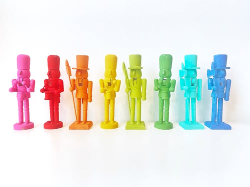 Preview: Colorful nutcrackers