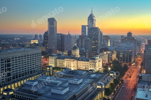 Preview: Indianapolis, Indiana, USA Downtown Skyline at Twilight