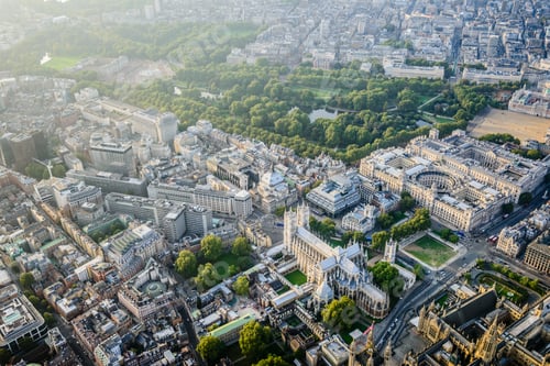 Preview: Aerial view of London cityscape, England