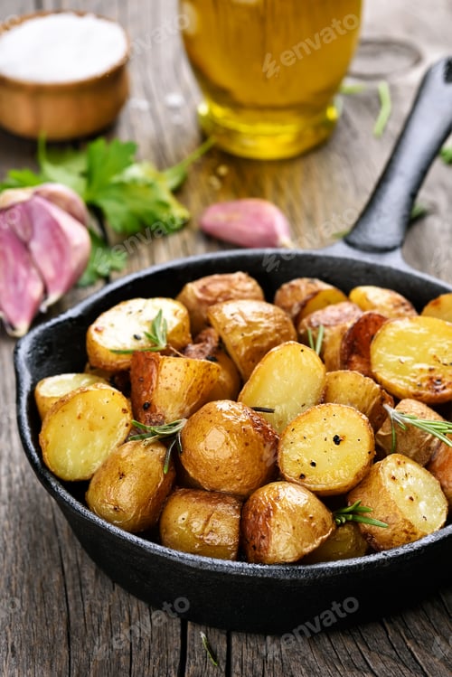 Preview: Fried potato in pan