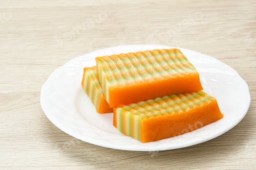 Preview: Kue Lapis or Kue Pepe or sticky layer cake