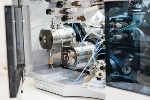 Preview: Binary Pump uses high pressure mixing for HPLC gradient formation and solvent blending. High