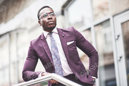 Preview: A beautiful young African American who thinks about a serious idea. Confident in making business