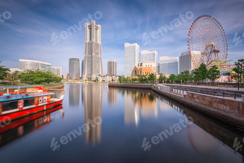 Preview: Yokohama, Japan cityscape at Minato-Mirai Waterfront