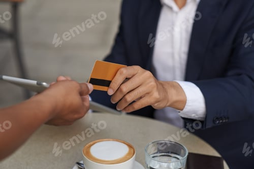 Preview: Paying for the order