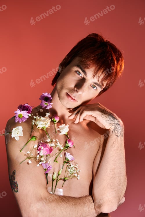 Preview: Floral embrace