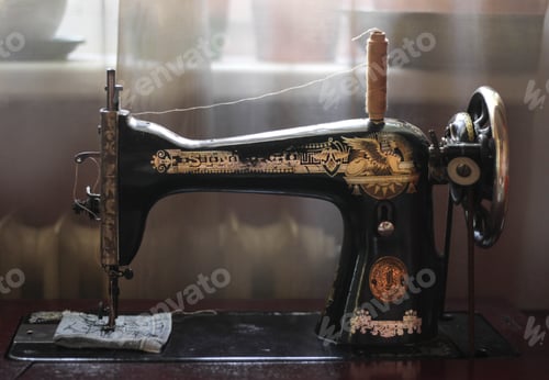 Preview: Retro sewing machine
