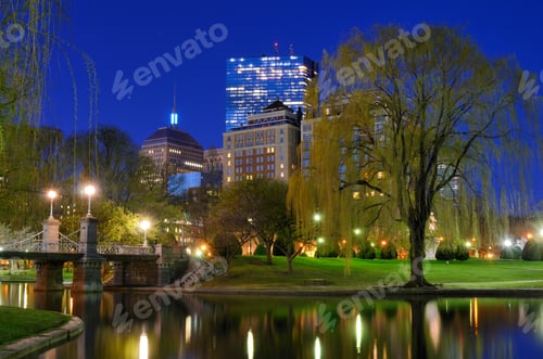 Preview: Lagoon Bridge And Skyline Of Boston, Massachusetts From The Boston Public Gardens.