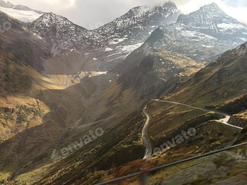 Preview: Country road in Switzerland