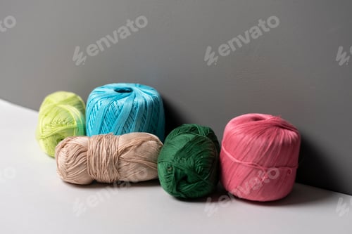 Preview: a colorful knit balls, textile hand-made fiber hobby