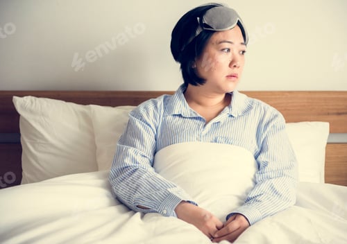 Preview: A woman waking up