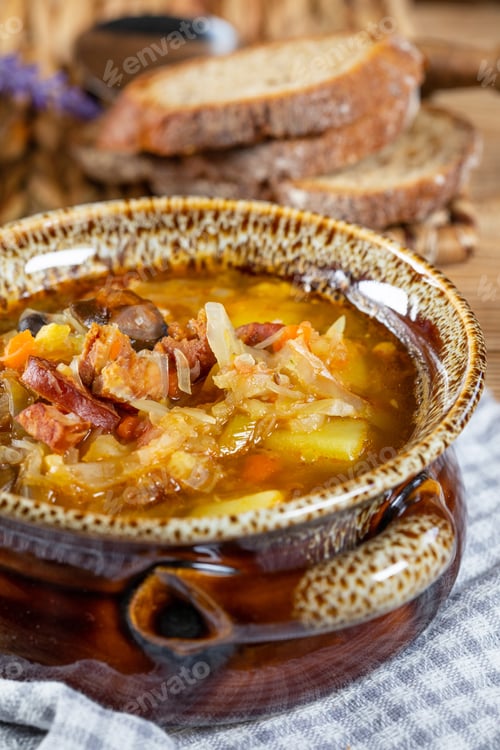 Preview: Traditional russian sour cabbage soup